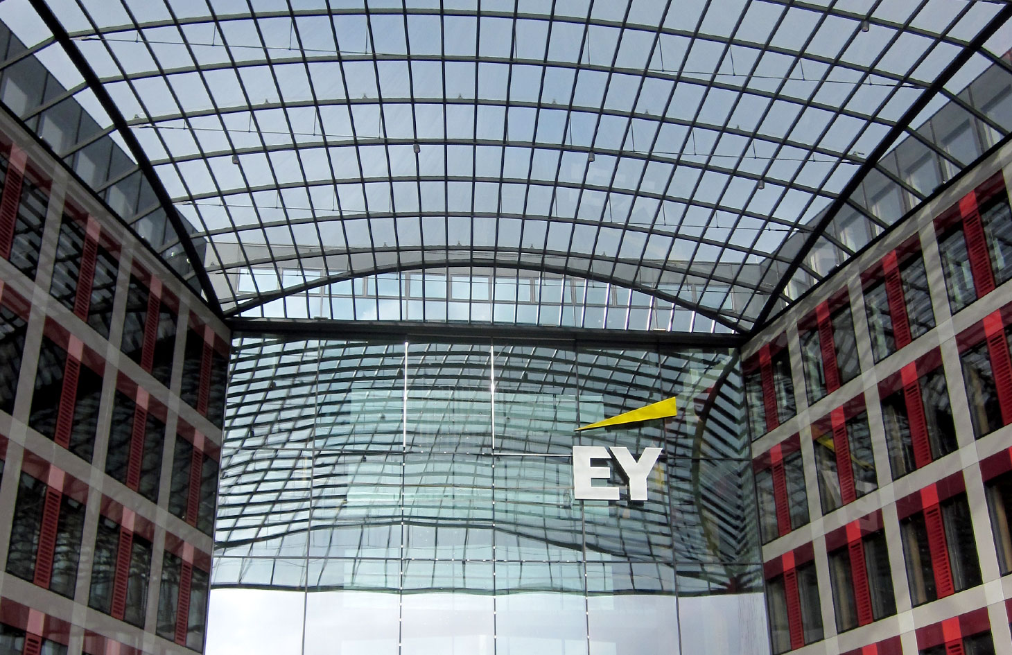 E&Y Luxemburg (LU)